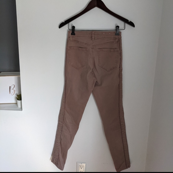 Size 26, dynamite jeggings - Picture 2 of 3